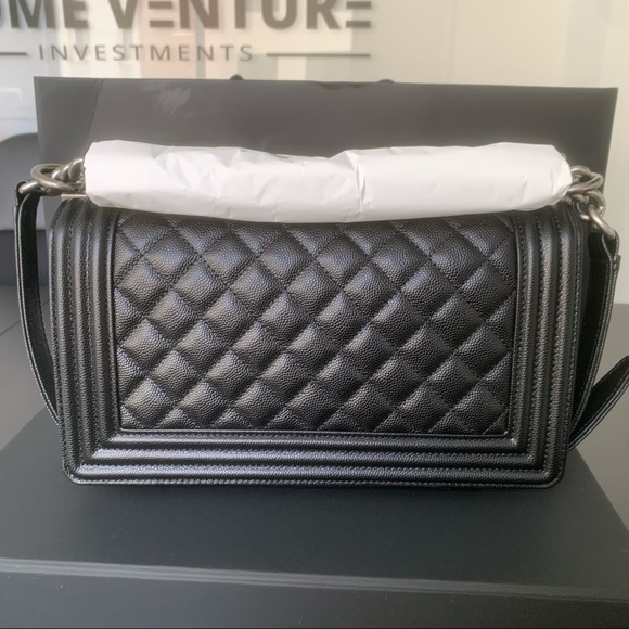 🚫SOLD🚫 CHANEL Boy Flap Bag - Picture 3 of 8